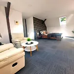 Viktoria 3*